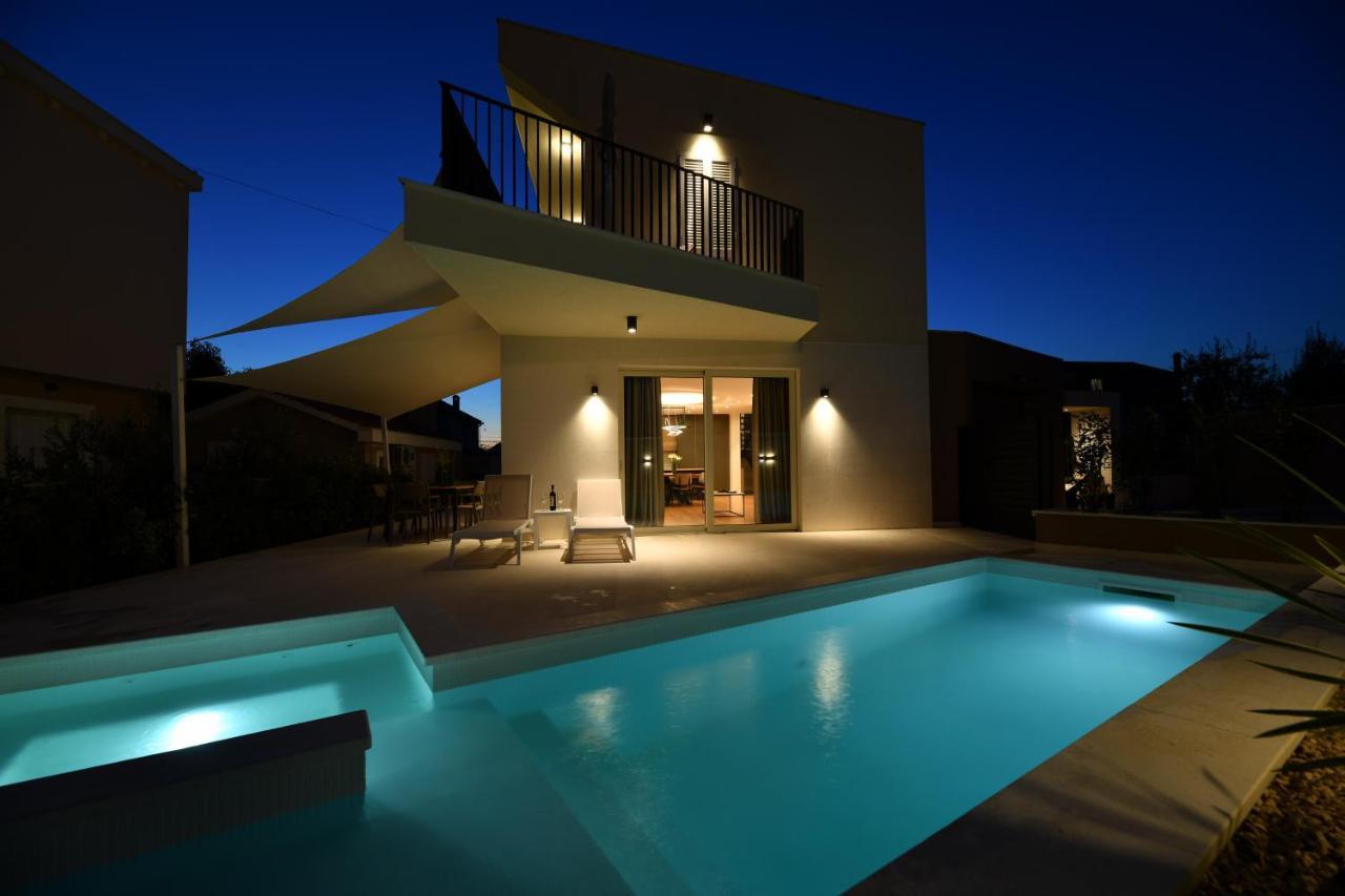 Villa Abyss Zara Esterno foto